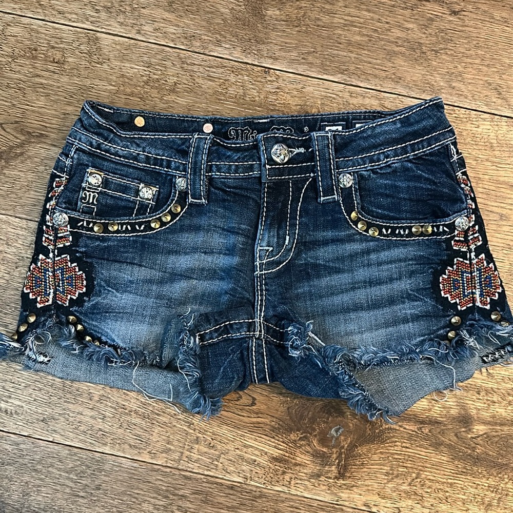 Miss Me Denim Rhinestone Aztec Shorts Size 26